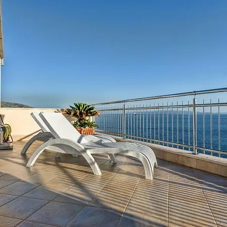 Luxury Next To The Sea *