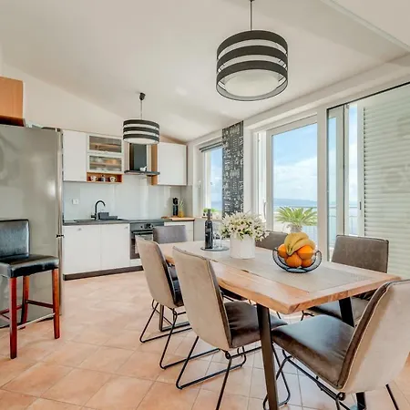 Luxury Next To The Sea
