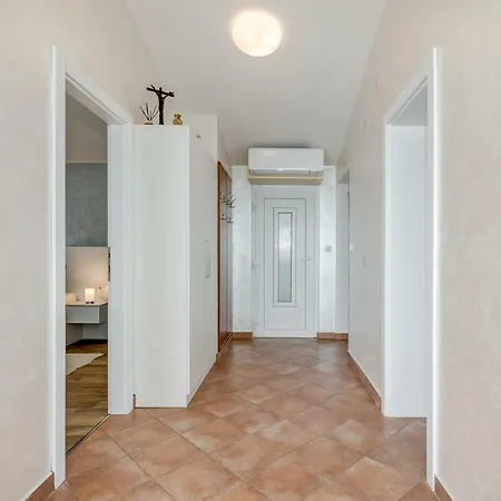 Appartement Luxury Next To The Sea *